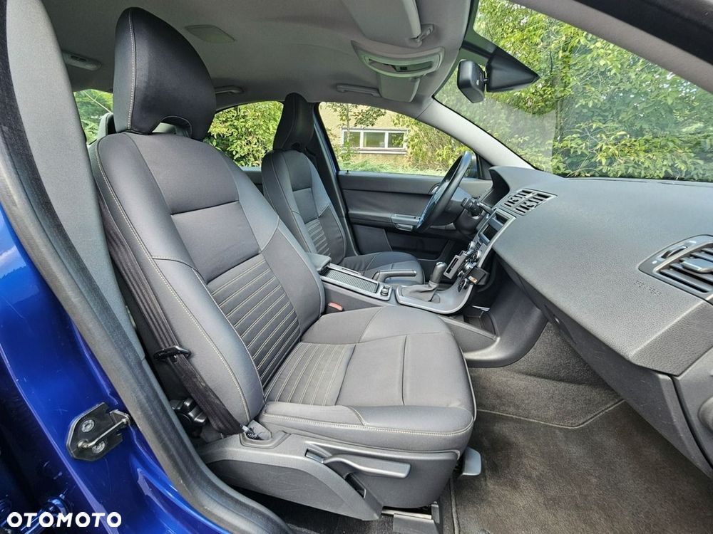 Volvo S40 - 10
