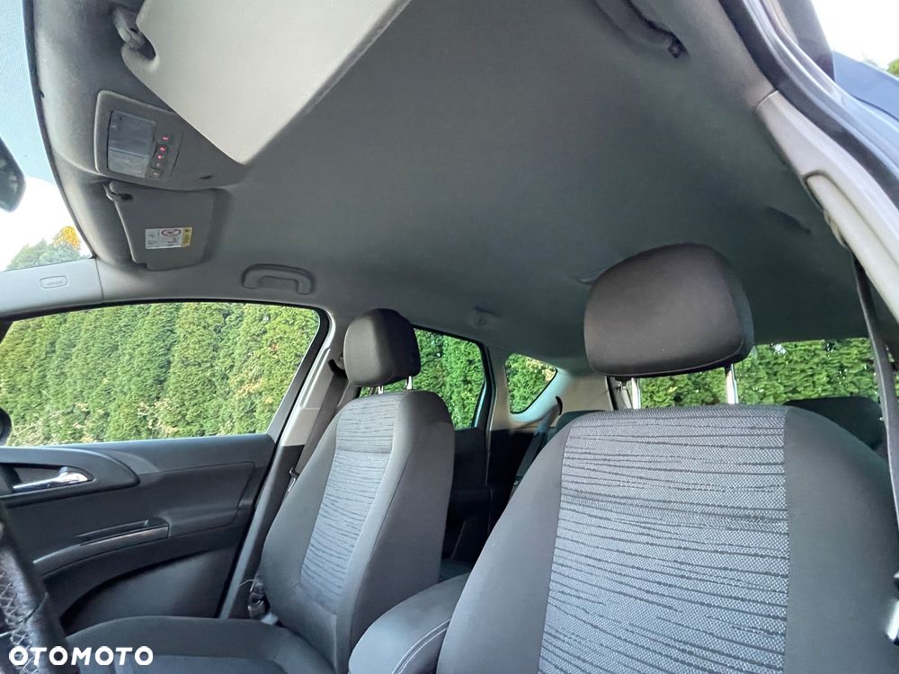 Opel Meriva 1.4 T Design Edition - 26