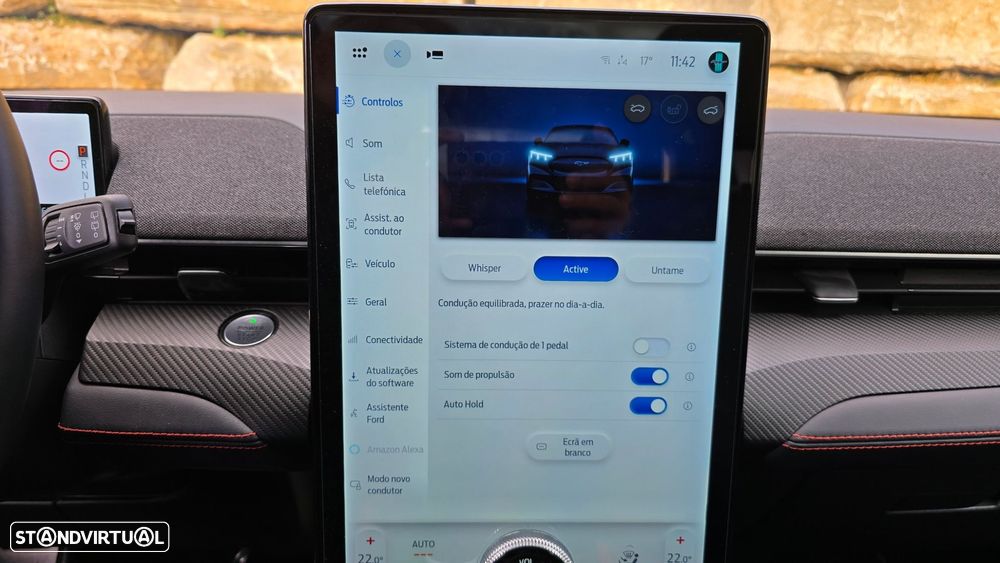 Ford Mustang Mach-E 98.7 kWh Premium AWD - 38