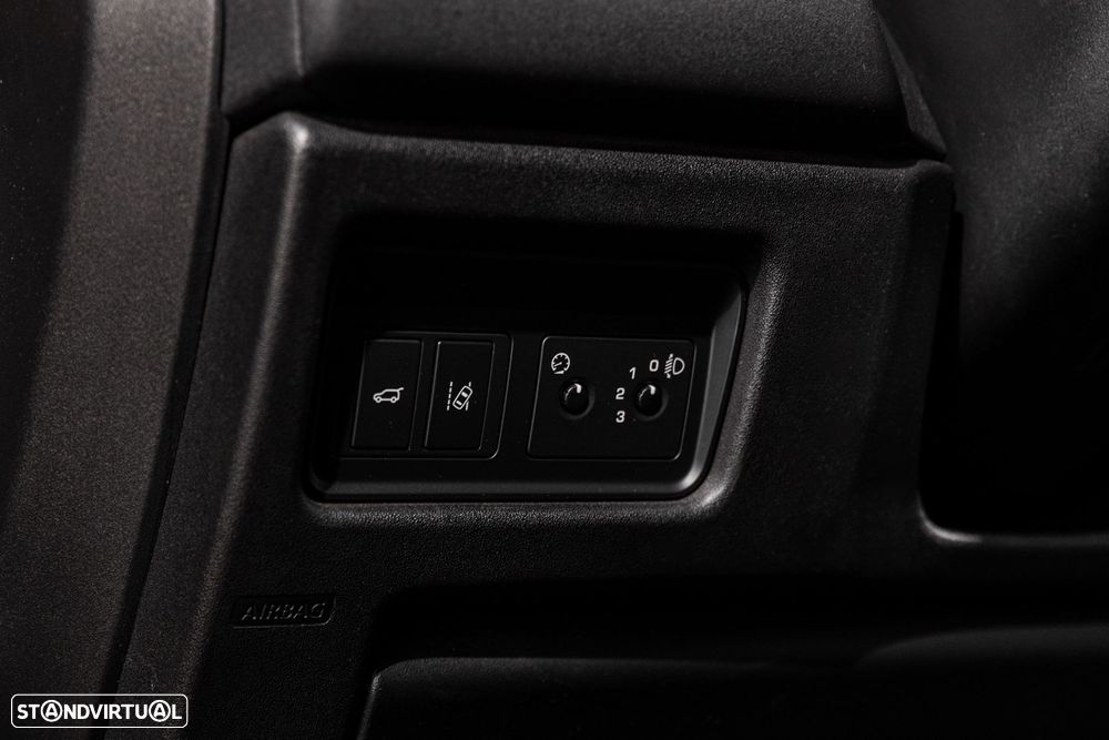 Land Rover Discovery Sport 2.2 Td4 SE - 26