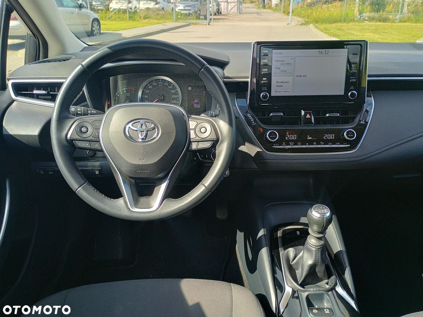 Toyota Corolla - 14