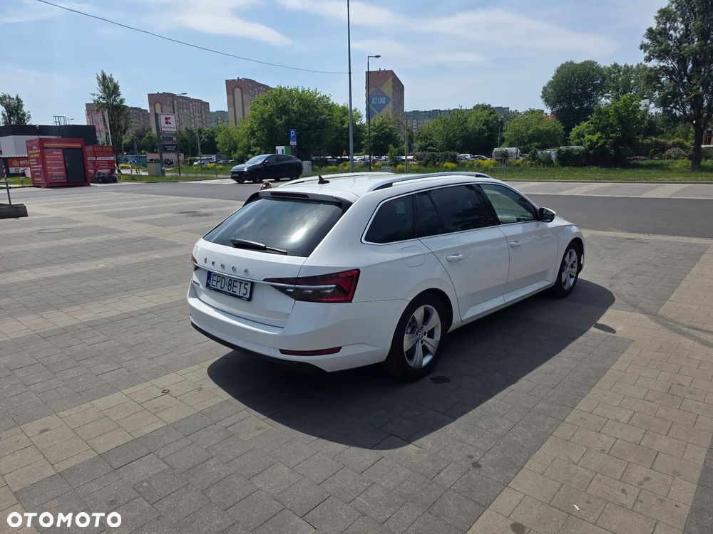 Skoda Superb 2.0 TDI SCR Style DSG - 6