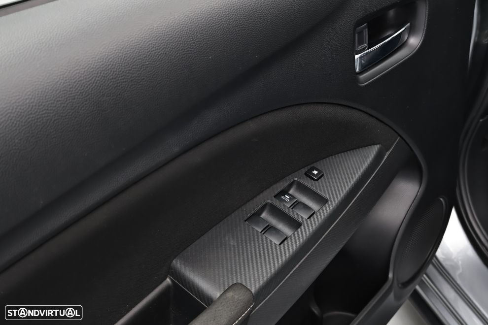 Mitsubishi Space Star 1.2 Intense - 22