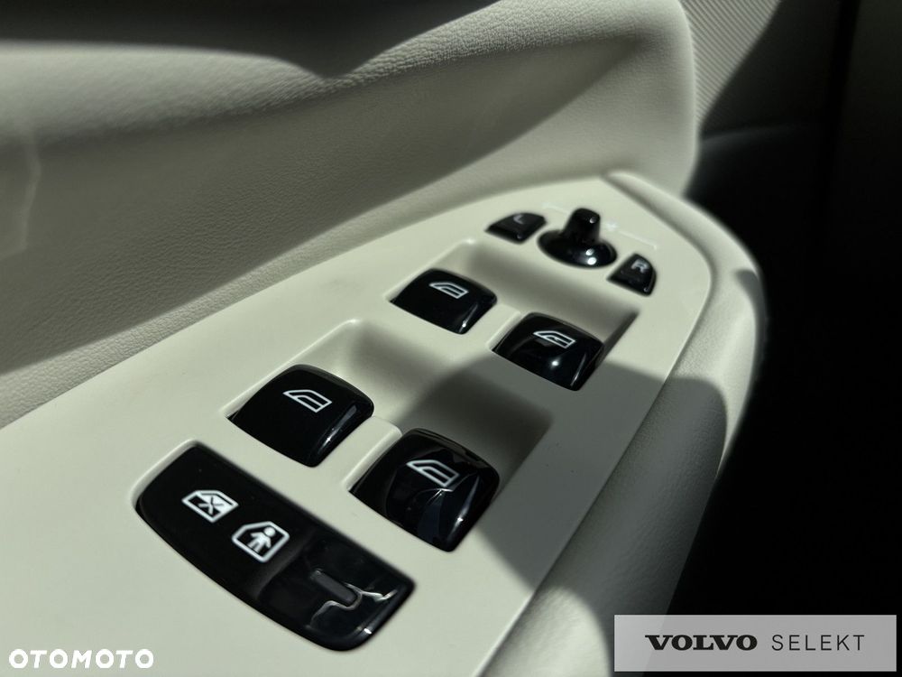 Volvo XC 90 - 17