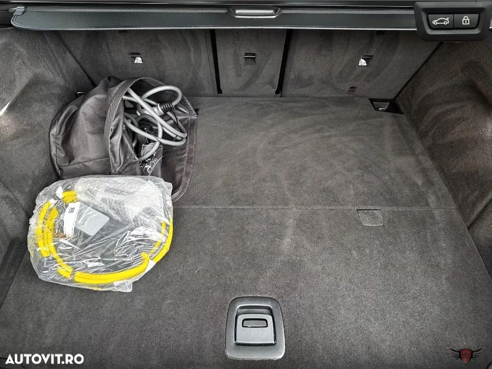 BMW X5 xDrive45e - 39