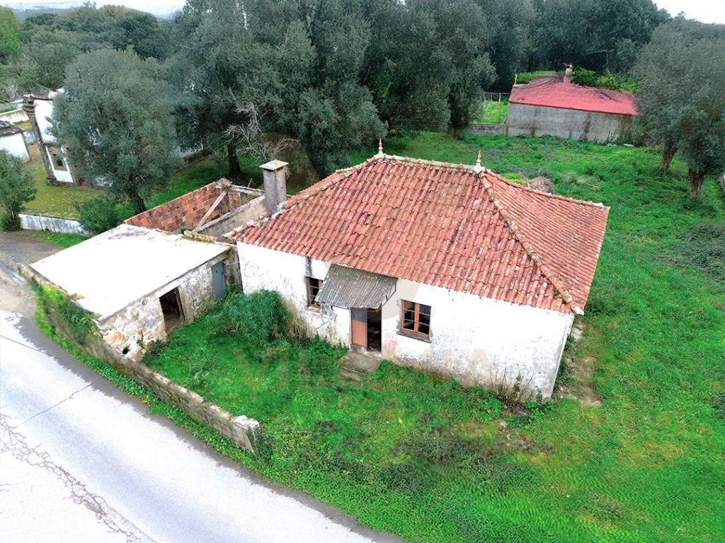 Moradia para Restauro - São Pedro de Arcos - Ponte de Lima - Grande imagem: 3/12