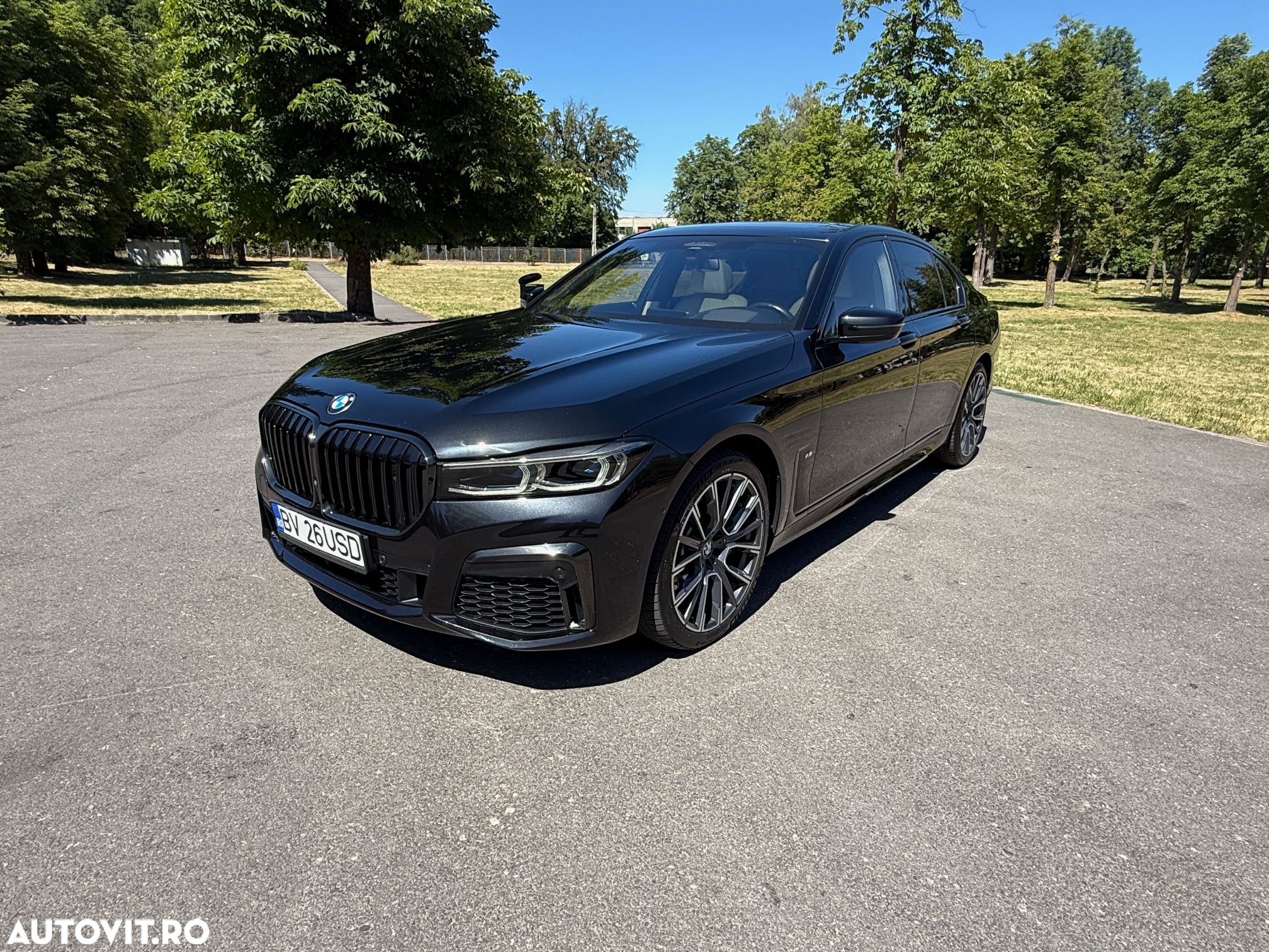 BMW Seria 7 750Li xDrive - 1
