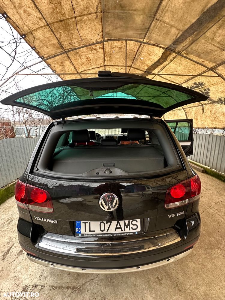 Volkswagen Touareg - 36