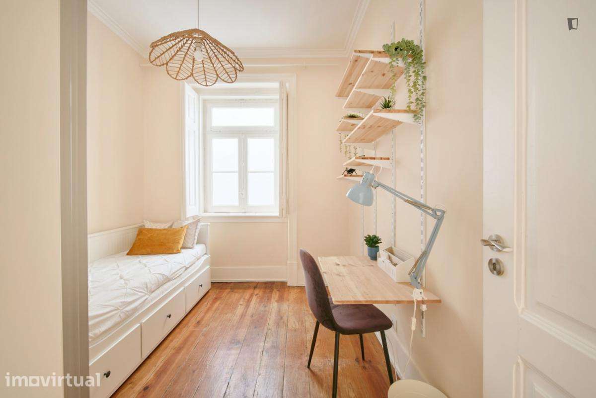 Quarto - localizado em Arroios Lisbon - Grande imagem: 2/23
