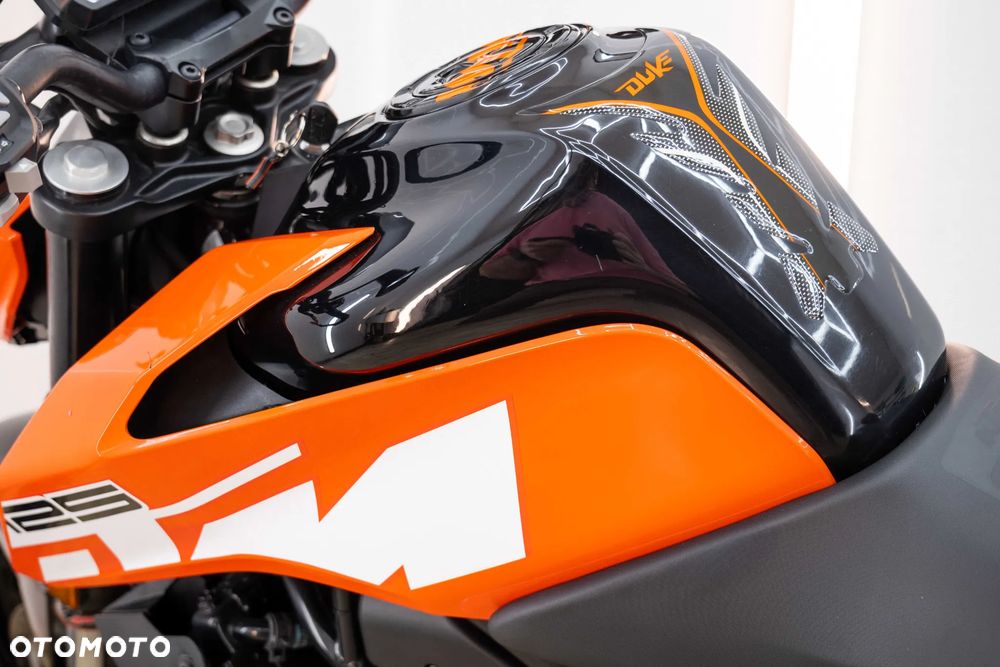 KTM Duke 125 - 22