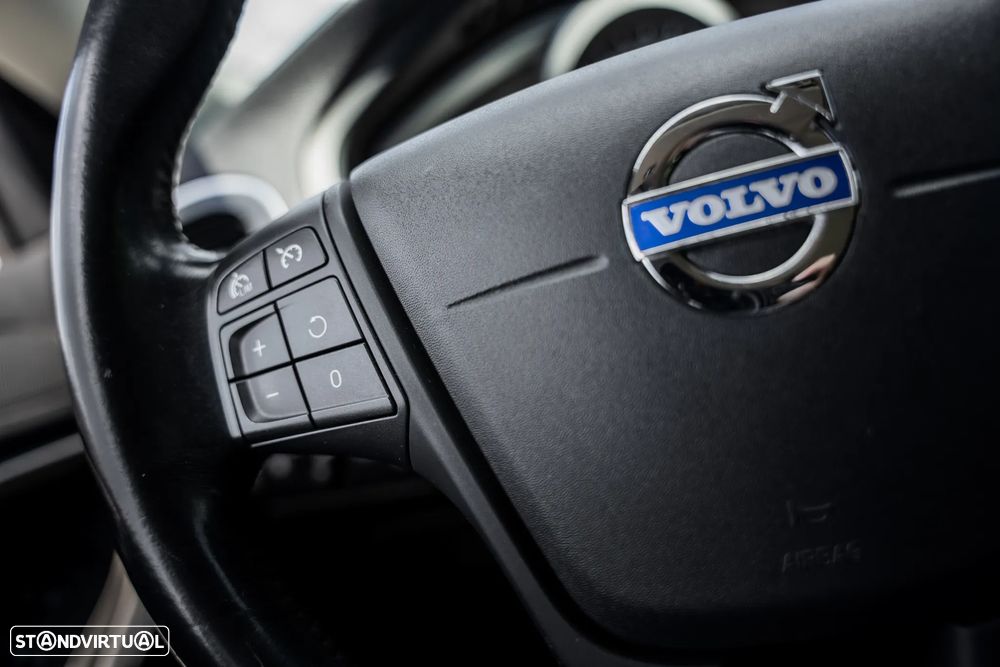 Volvo V40 D2 - 30