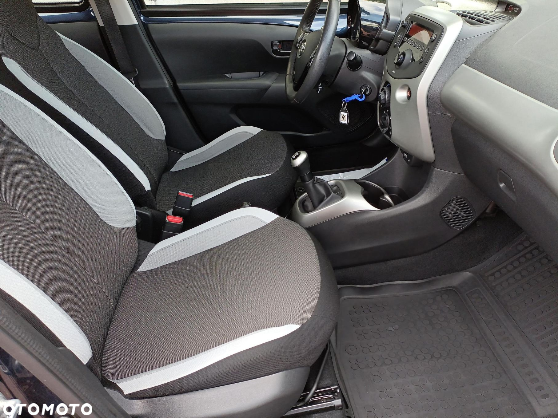 Toyota Aygo - 12