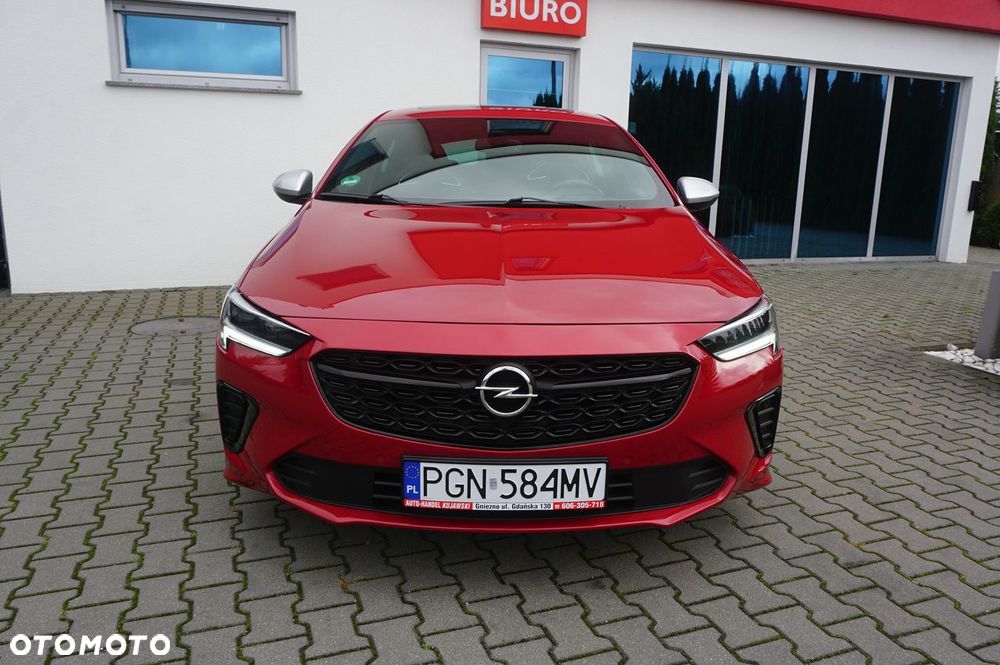 Opel Insignia 2.0 T 4x4 GSi + S&S - 30