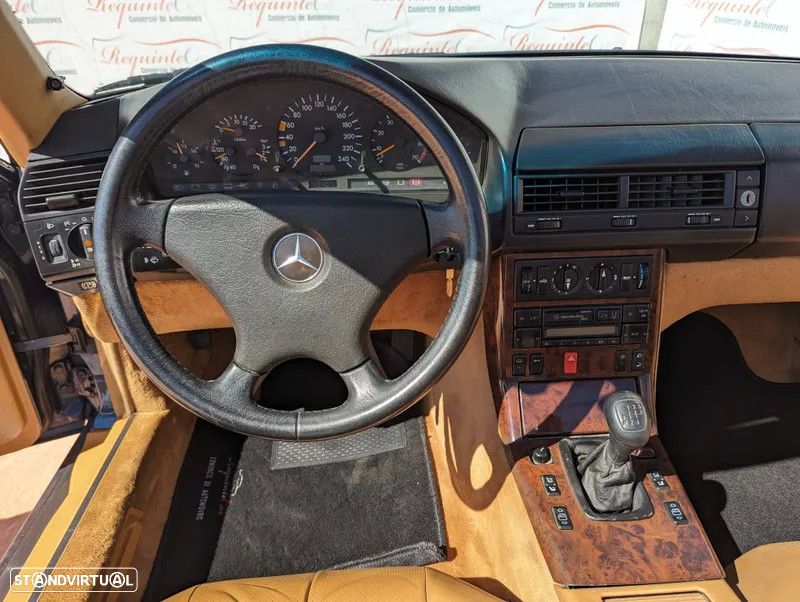 Mercedes-Benz SL 300 Standard - 25