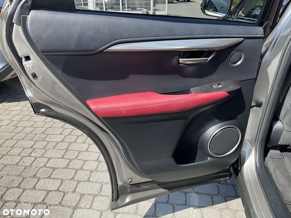 Lexus NX 300h F Impression AWD - 15