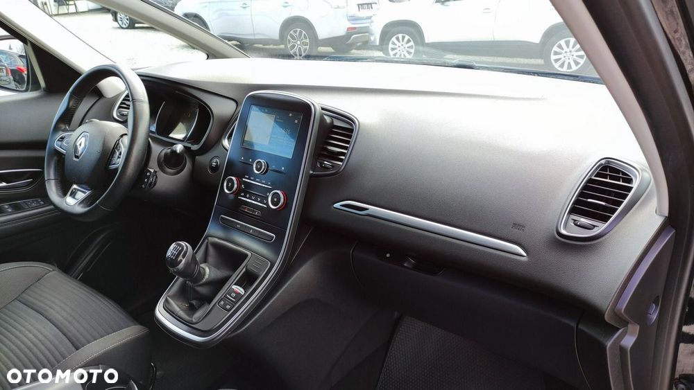 Renault Scenic ENERGY TCe 130 INTENS - 17