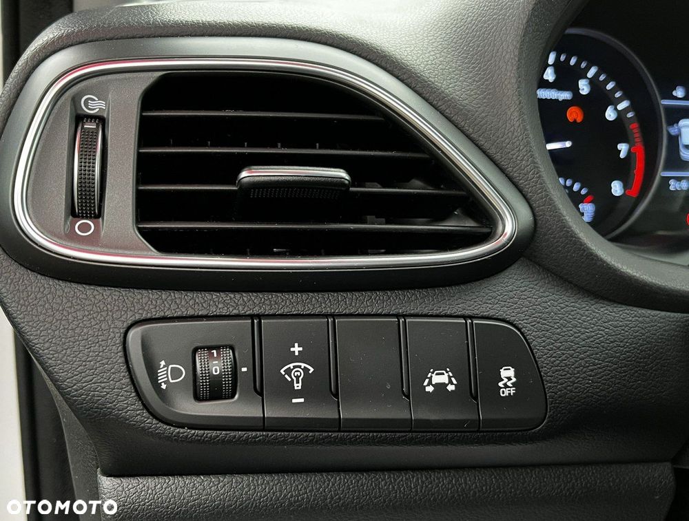 Hyundai i30 - 26