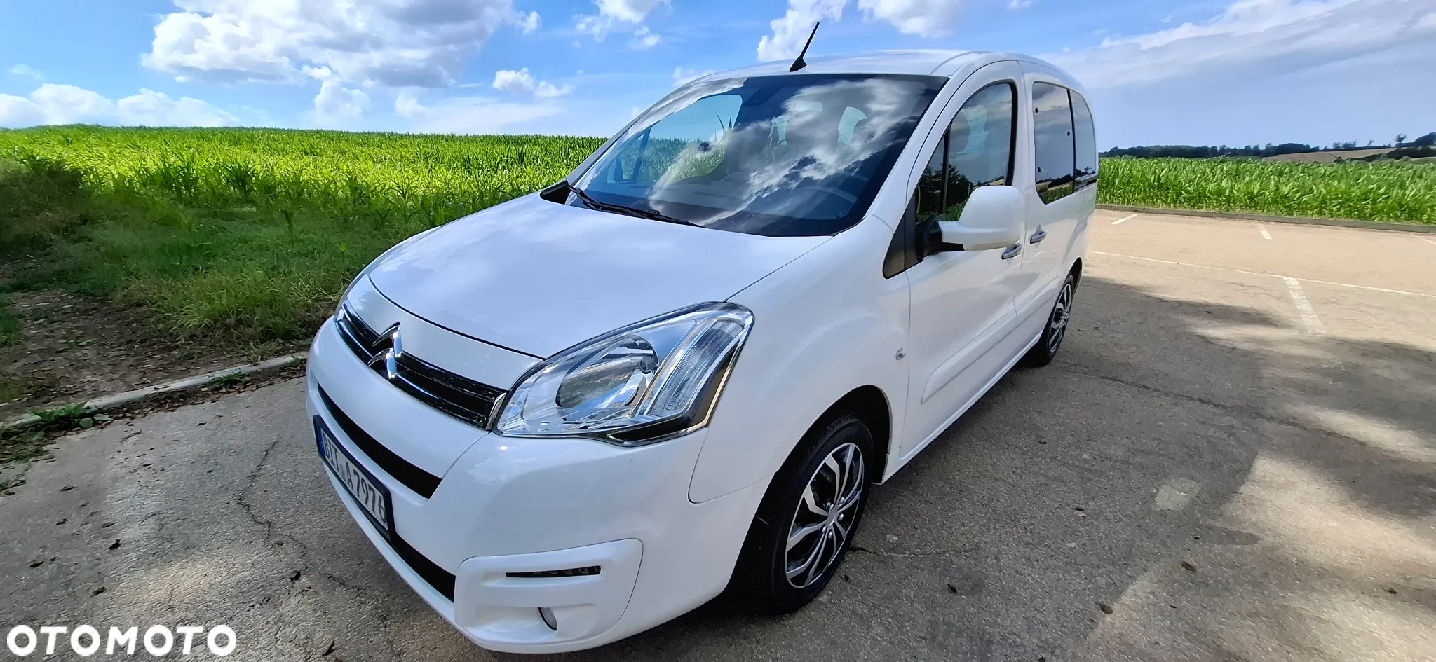 Citroën Berlingo Multispace BlueHDi 120 S&S SHINE - 2