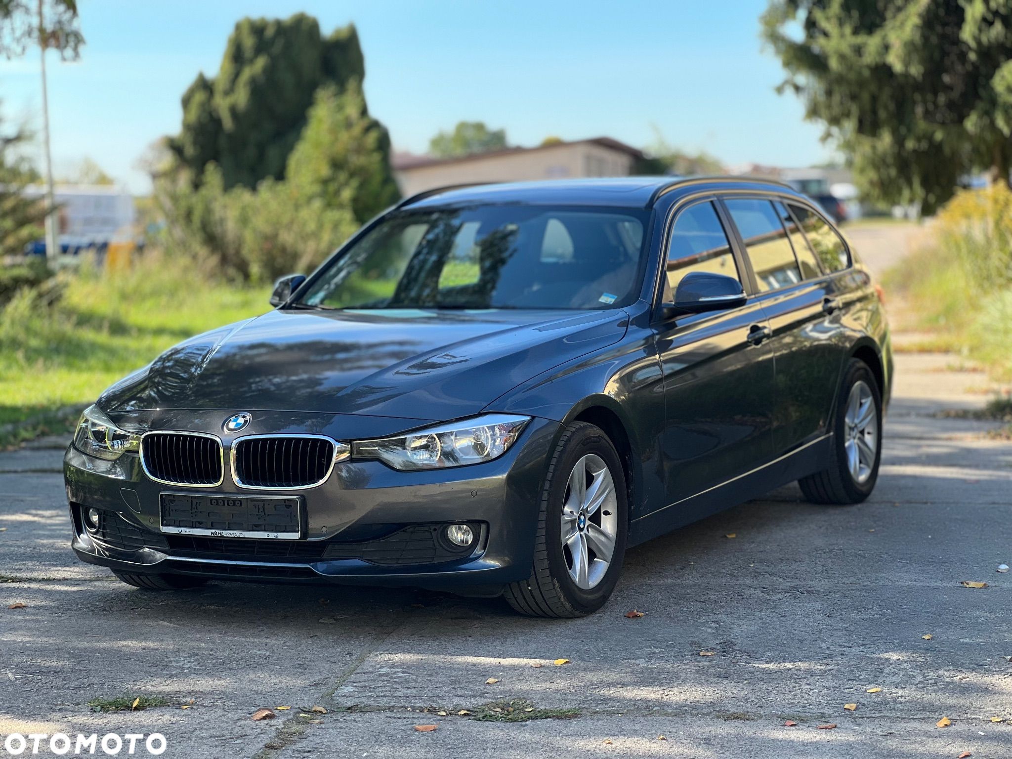 BMW Seria 3 318d DPF Touring Edition Exclusive - 1