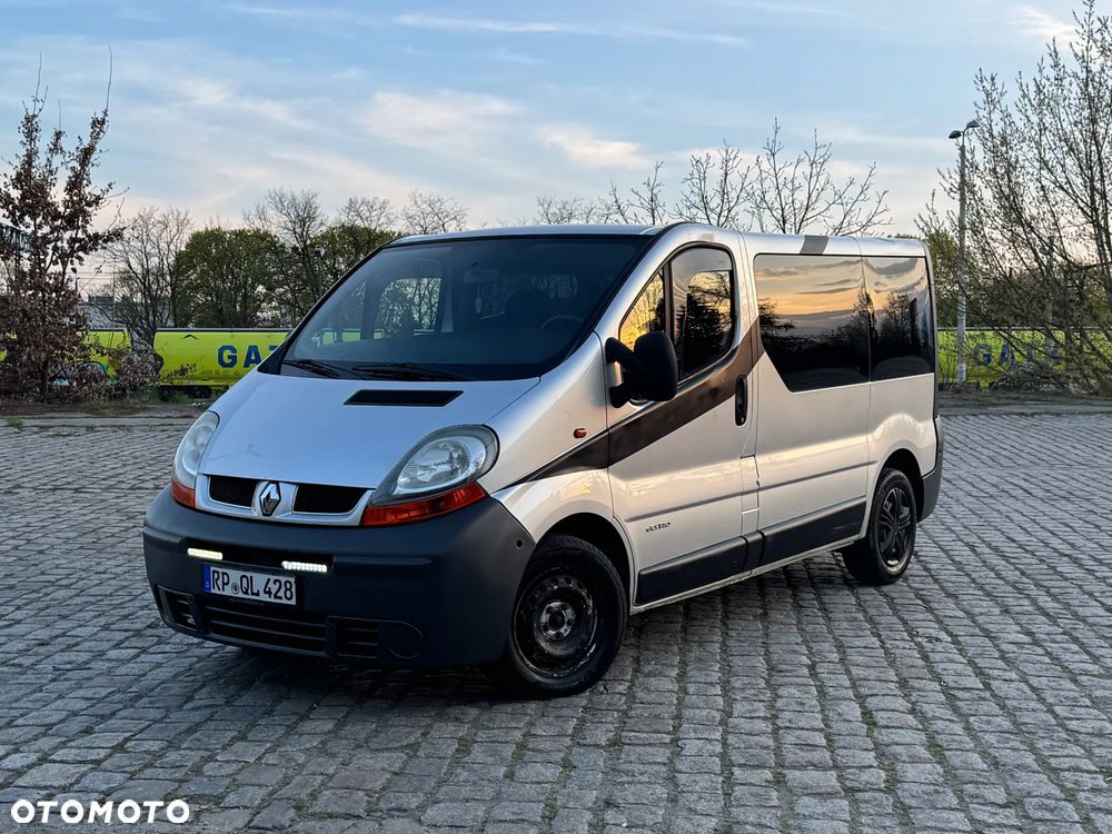Renault Trafic 2.5 DCI 135 KM - 9