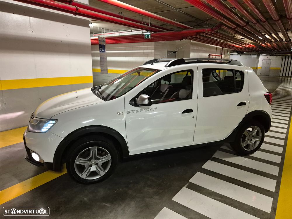Dacia Sandero 0.9 TCe Stepway Bi-Fuel - 1