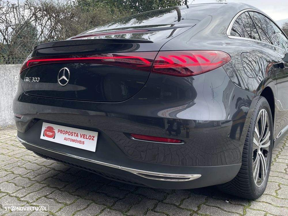 Mercedes-Benz EQE 300 Edition Electric Art - 13