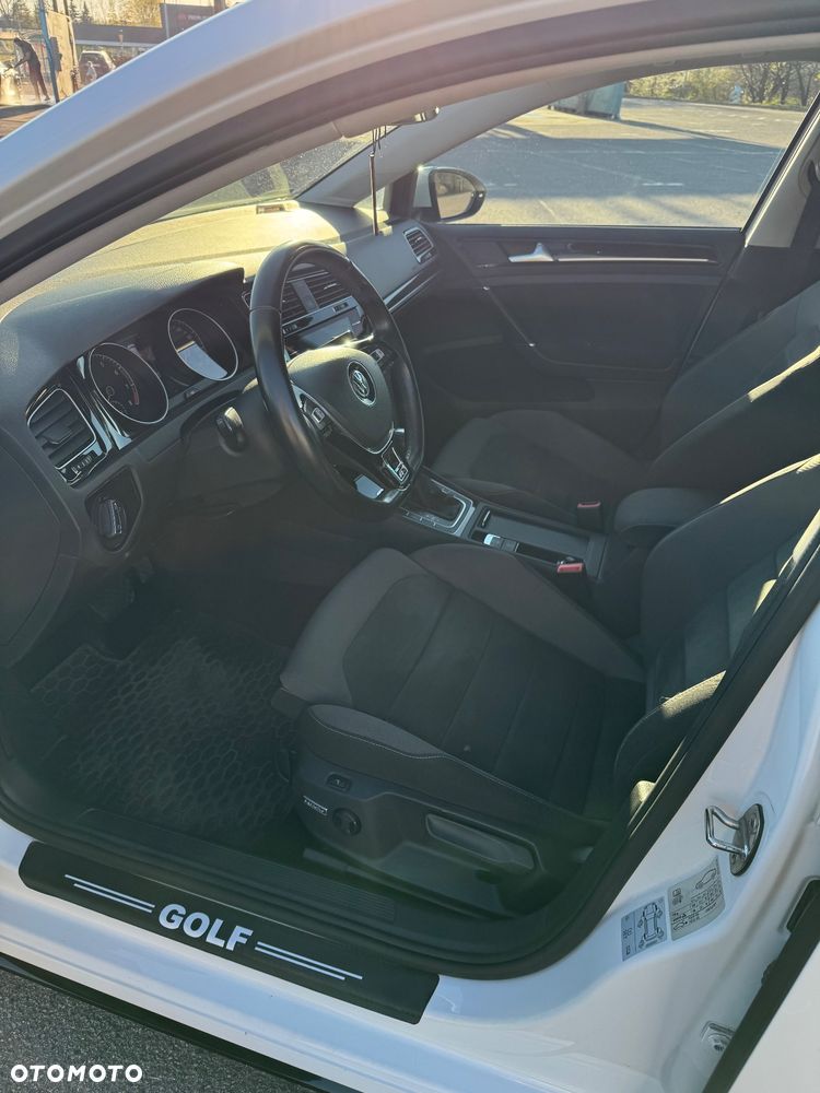 Volkswagen Golf 1.5 TSI BMT Evo Highline DSG - 17