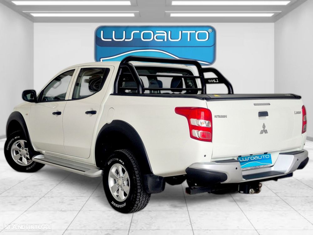 Mitsubishi L200 2.4 DI-D CD Space Cab Invite 2WD - 7