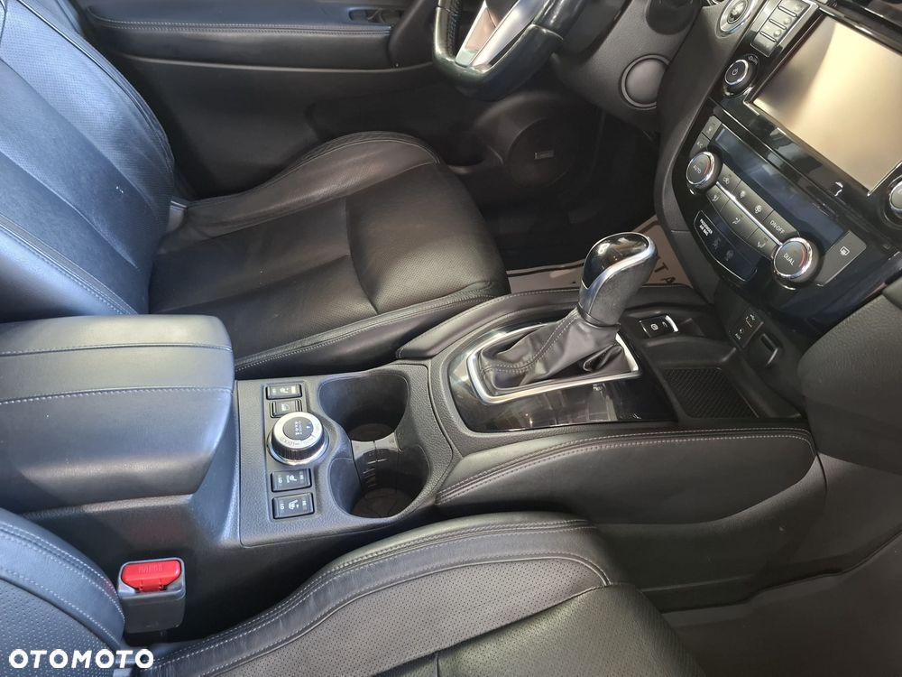 Nissan X-Trail 2.0 dCi Tekna 4WD Xtronic - 24