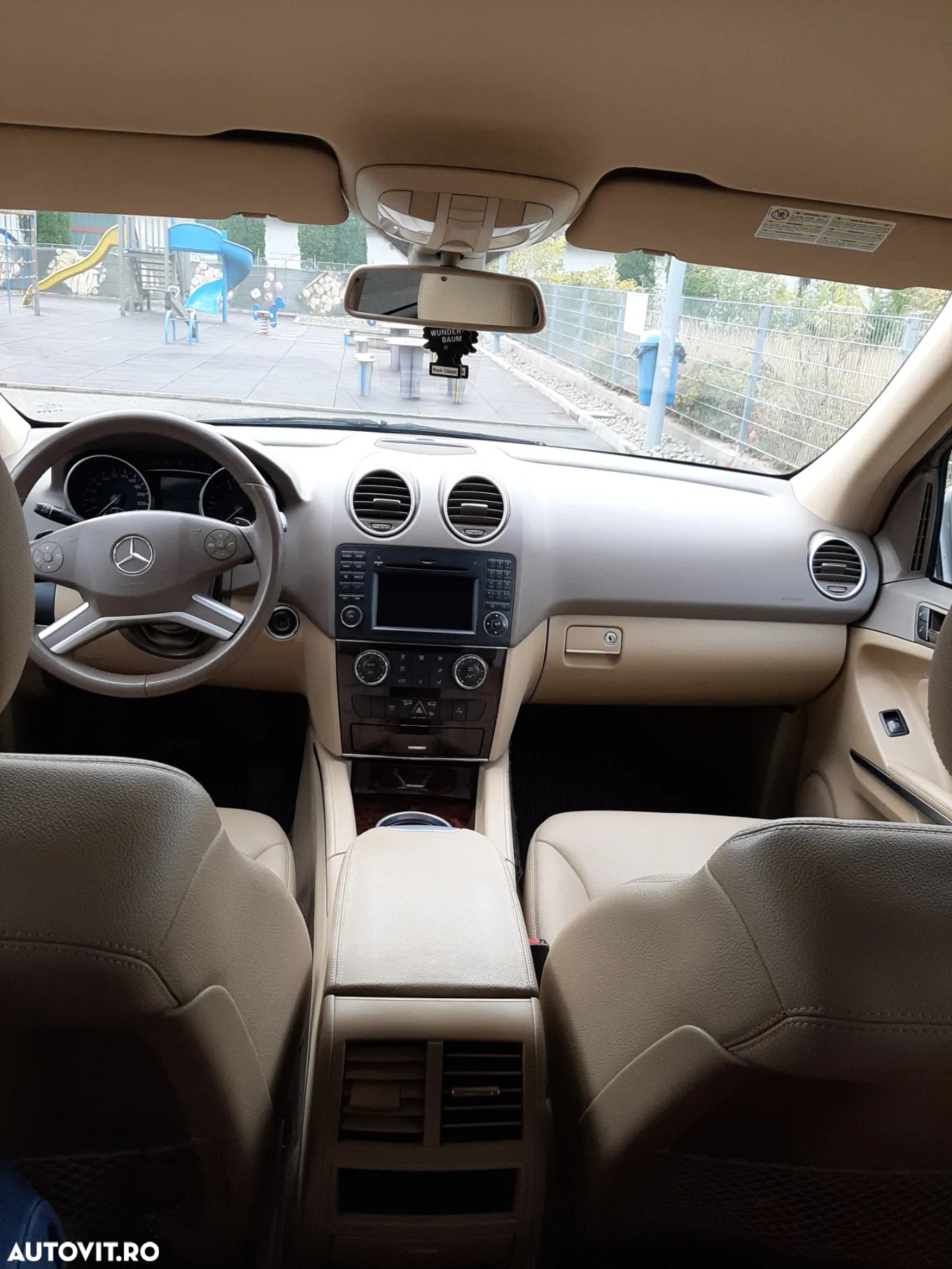 Mercedes-Benz ML - 14