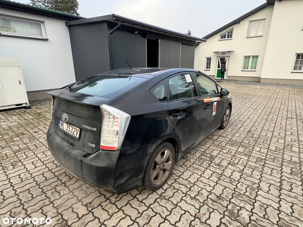 Toyota Prius 1.8 HSD Premium - 7