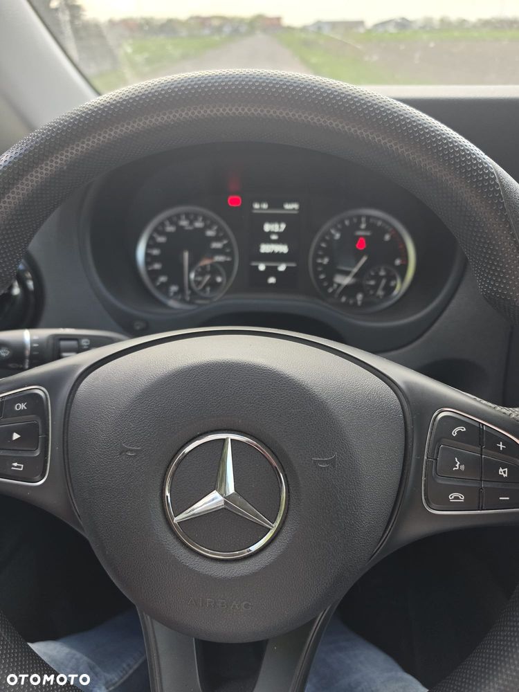 Mercedes-Benz Vito - 8