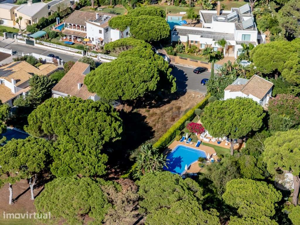 Terreno Exclusivo de 920 m² Frente ao Golfe | Vilamoura - Grande imagem: 4/14