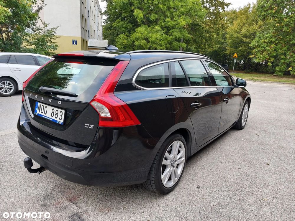 Volvo V60 D3 Momentum - 3