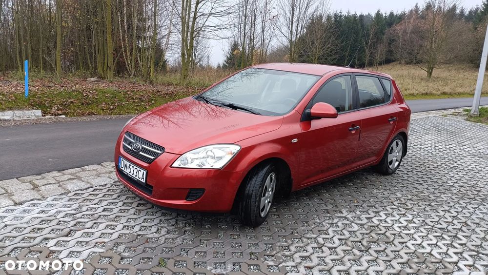 Kia Ceed 1.4 Comfort + - 2