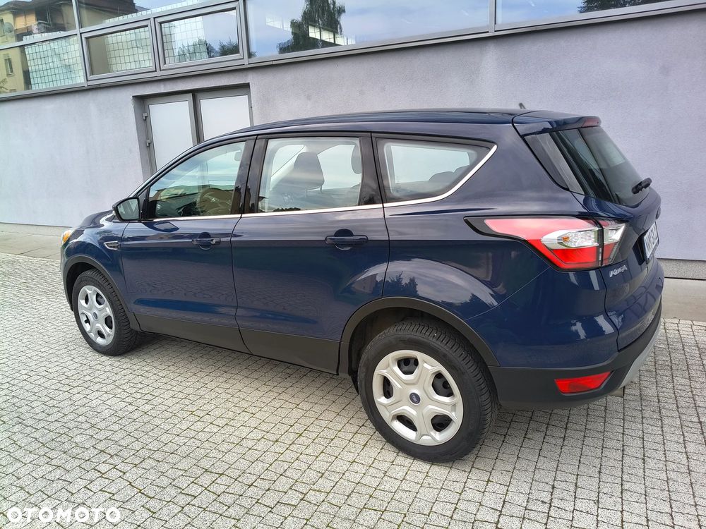 Ford Kuga 1.5 EcoBoost 2x4 Business Edition - 4