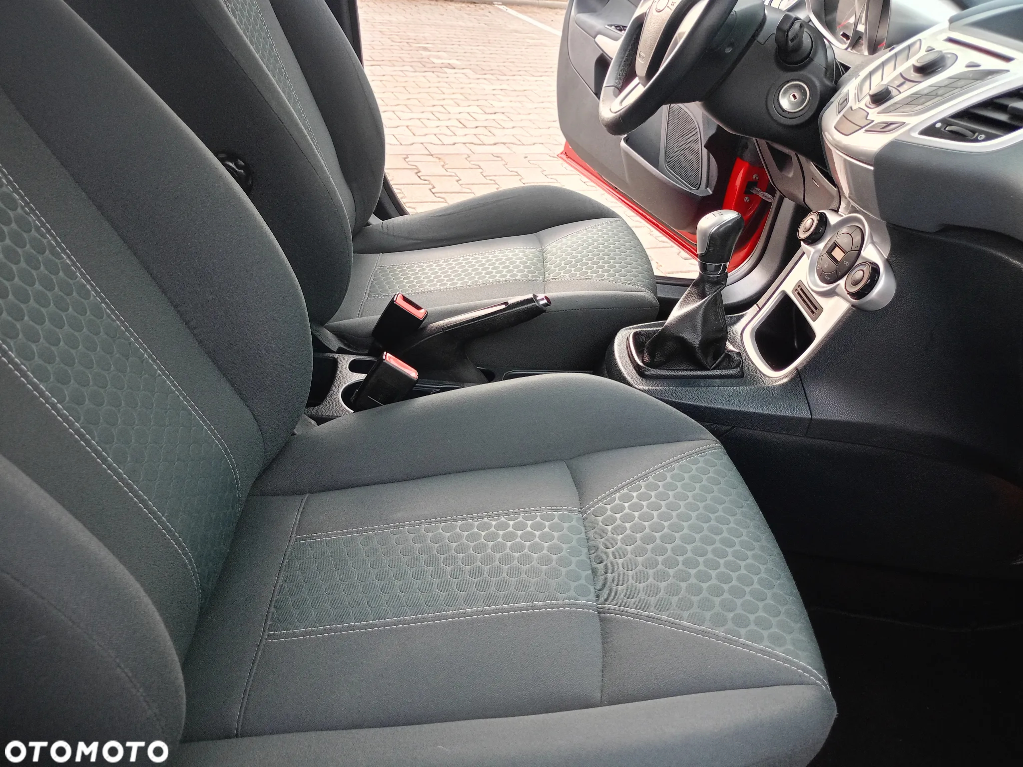 Ford Fiesta 1.4 Titanium X - 19