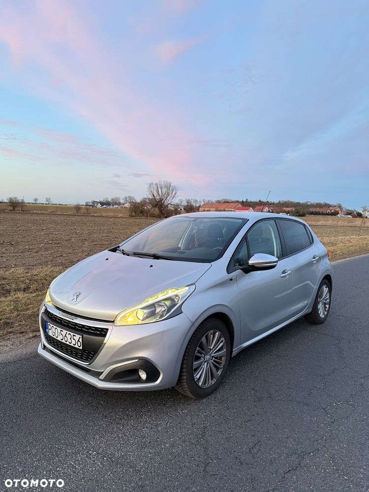 Peugeot 208 PureTech 82 Style - 8