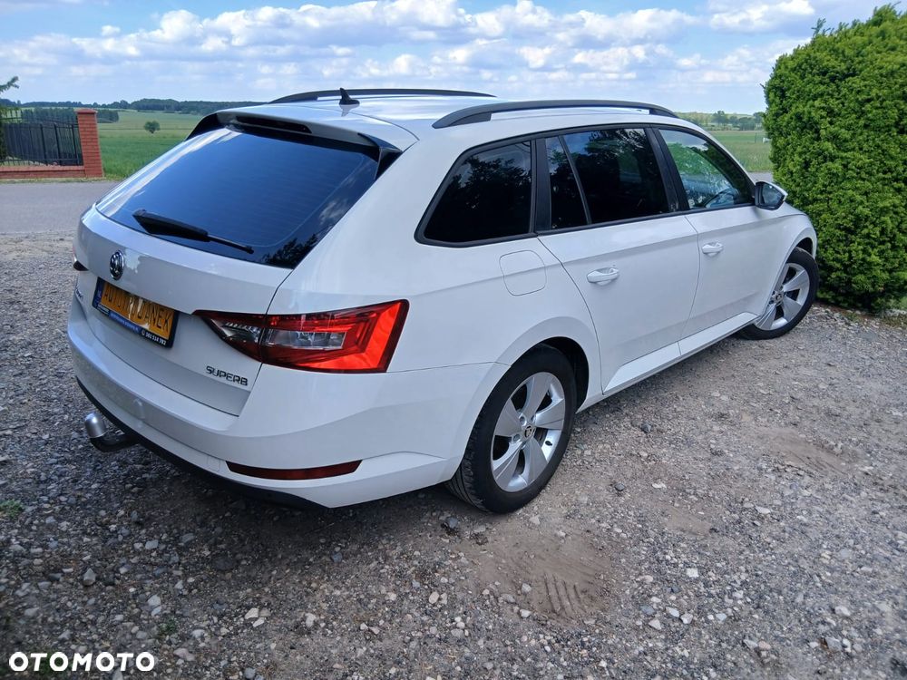 Skoda Superb 1.6 TDI Style - 6