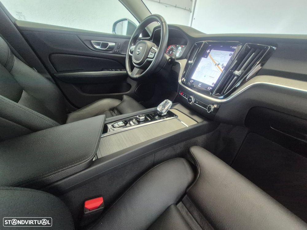 Volvo V60 2.0 B4 Inscription Geartronic - 27