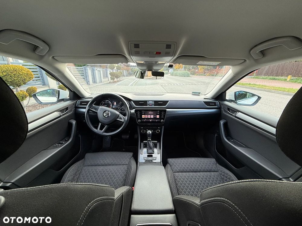 Skoda Superb 2.0 TDI Ambition DSG - 12