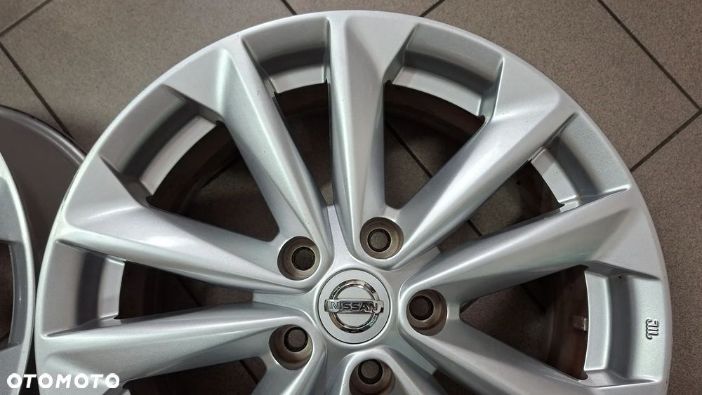Felgi Aluminiowe 17 Nissan Qashqai J11 5x114.3 ET 40 - 10