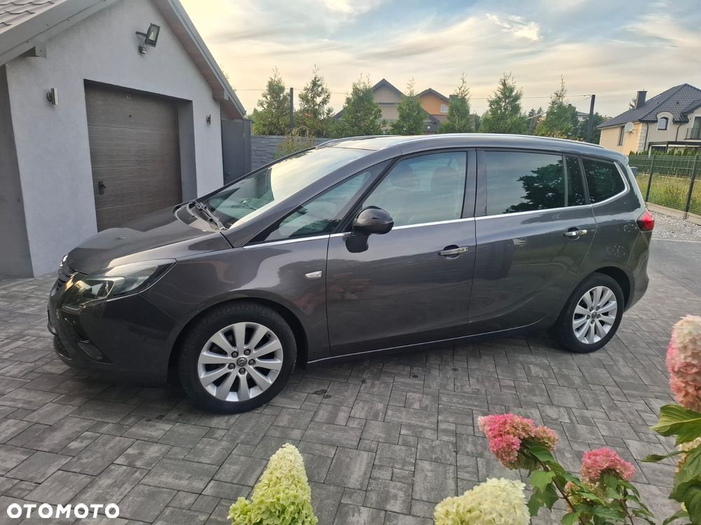 Opel Zafira 1.4 T Cosmo EcoFLEX S&S EU6
