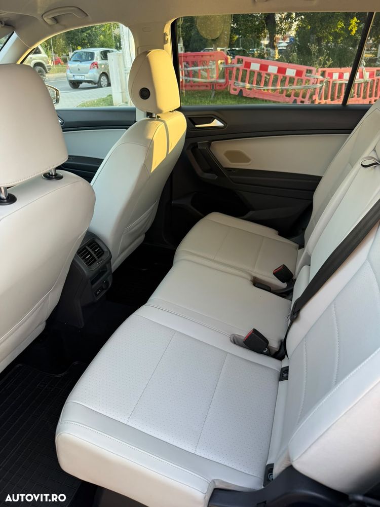 Volkswagen Tiguan - 12