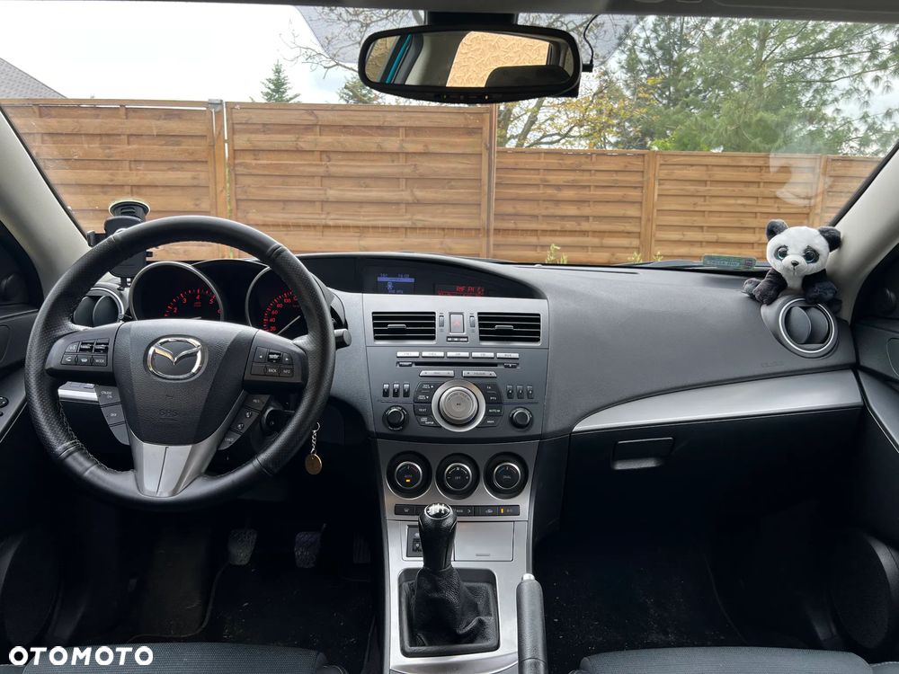 Mazda 3 - 10