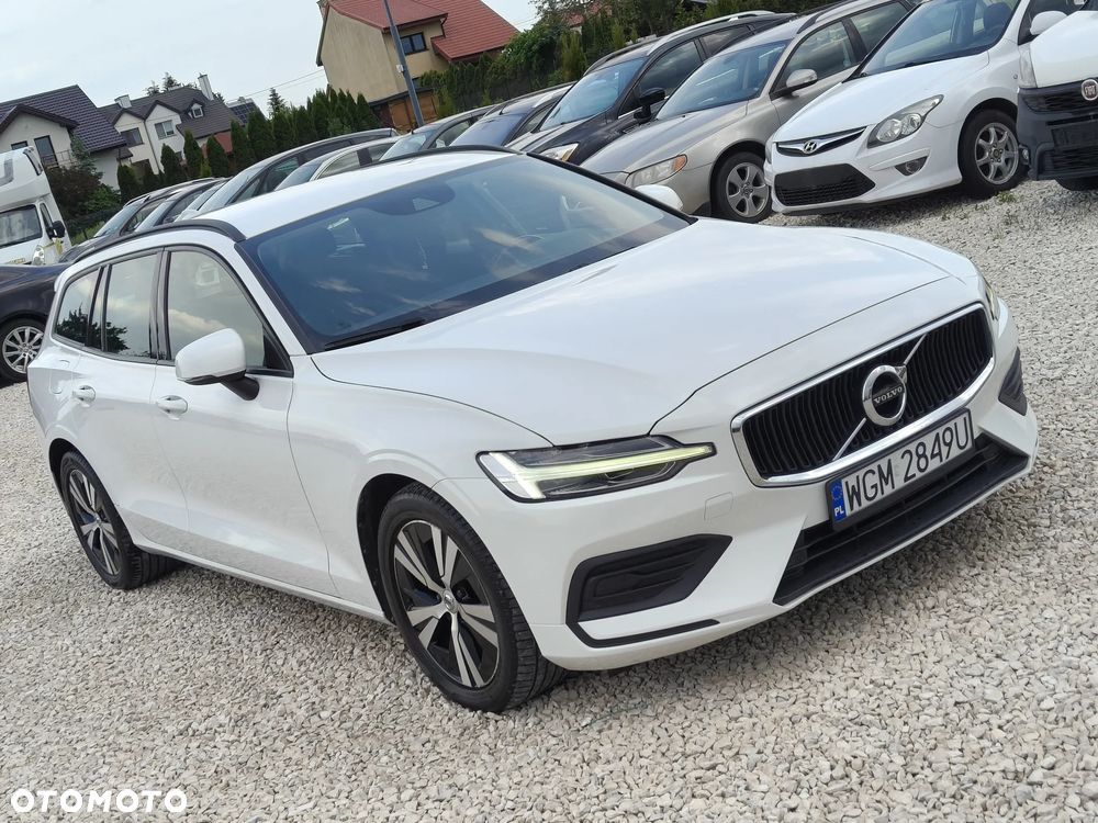 Volvo V60 B3 B Momentum - 23