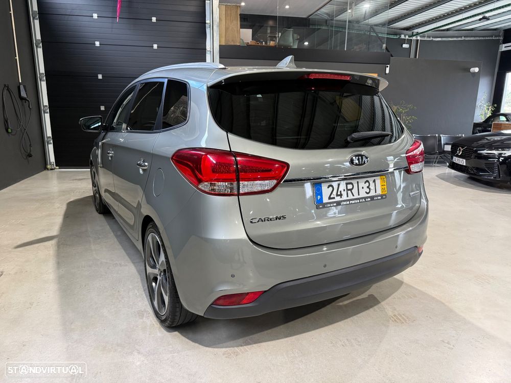 Kia Carens 1.7 CRDi ISG TX 7DCT - 8