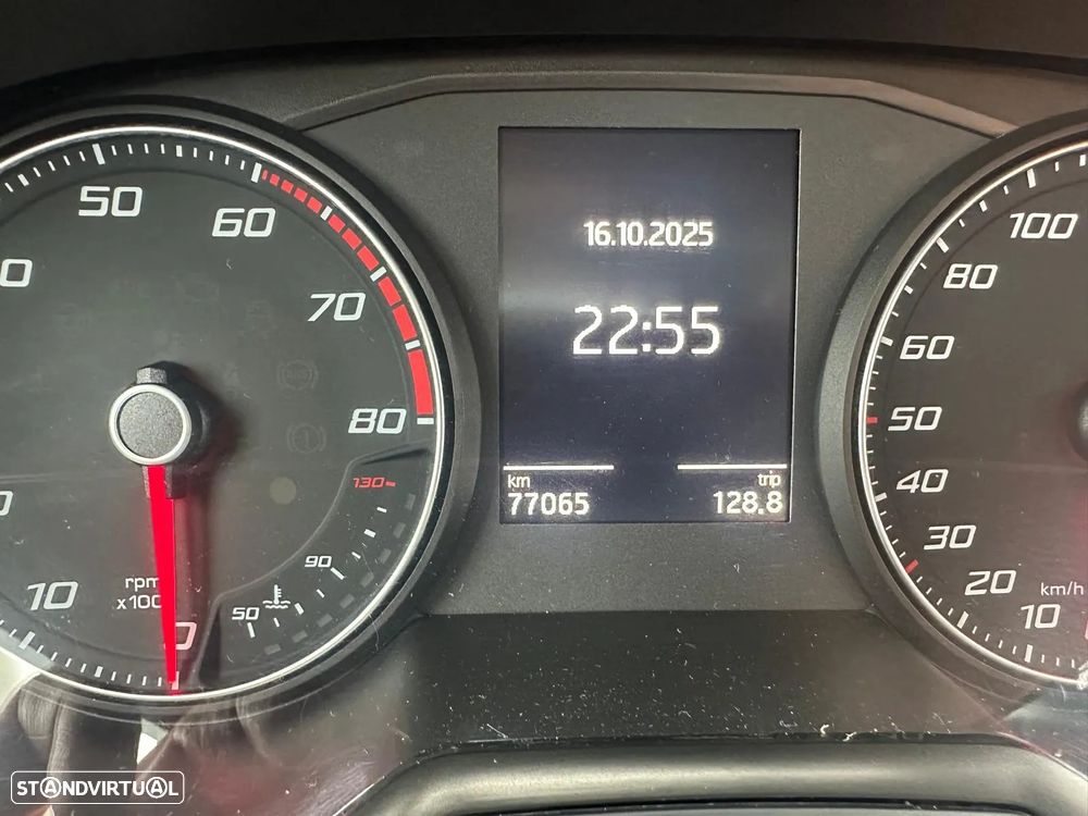 SEAT Arona - 10