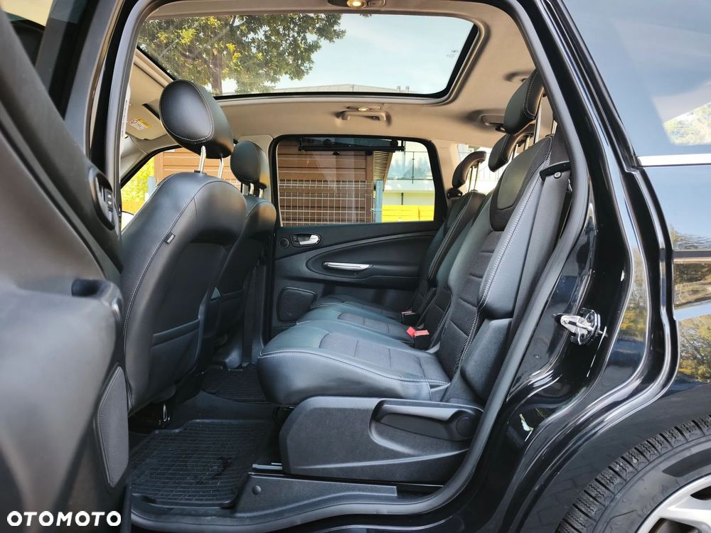 Ford S-Max 2.0 TDCi DPF Titanium - 27