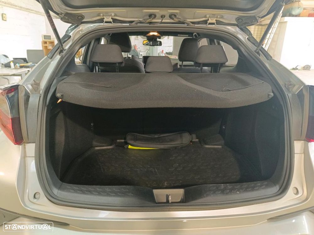 Toyota C-HR 1.8 Hybrid Square Collection - 11